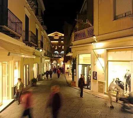 Apartment Via Vittorio Emanuele 50 *