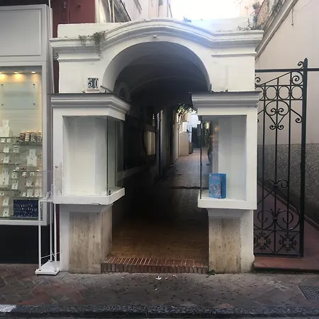 Via Vittorio Emanuele 50 Capri