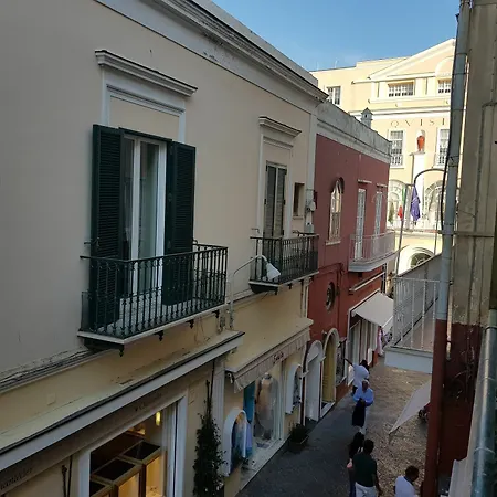 Apartamento Via Vittorio Emanuele 50 *